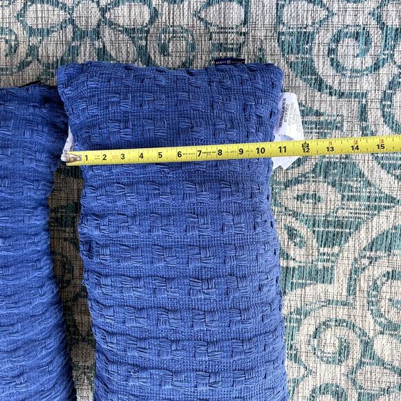 Scott Living Set of 2 Lumbar Throw Pillows Blue Textured Woven Cover 20"x10" - Picture 7 of 8